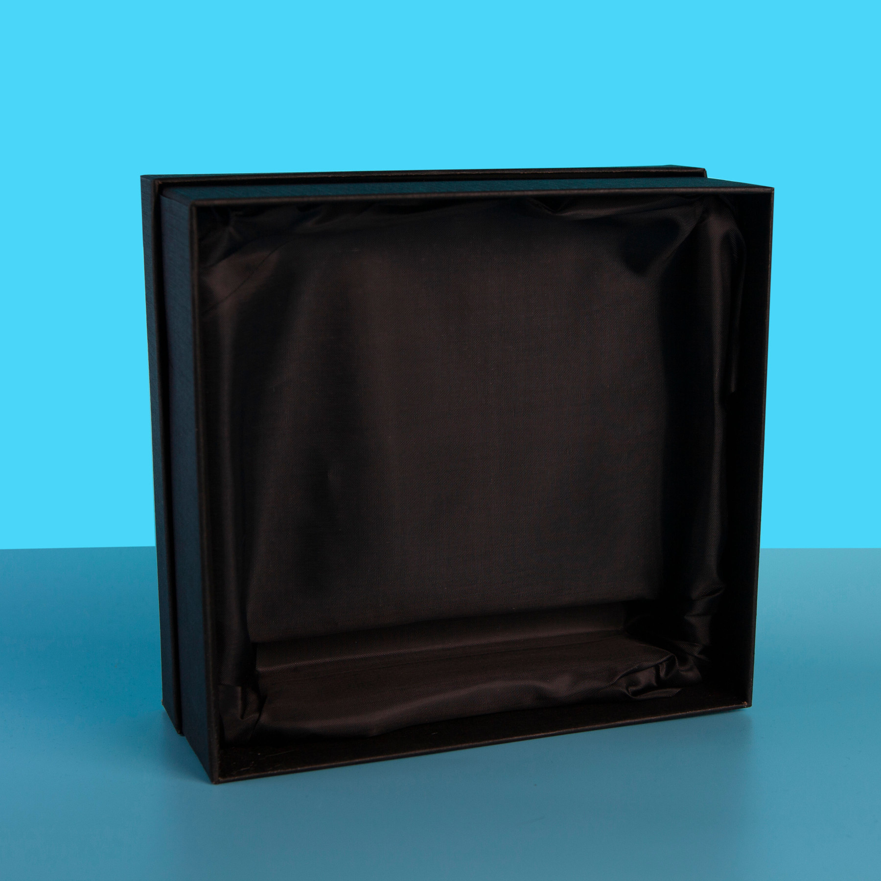 Jade Glass Facetted Ice Peak Award